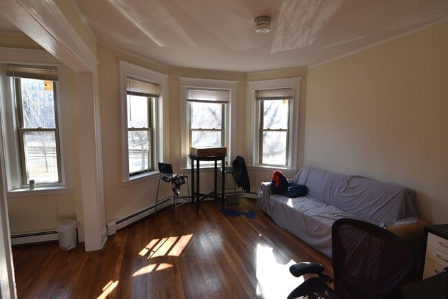 Photo - 1669 Commonwealth Ave Unit 6
