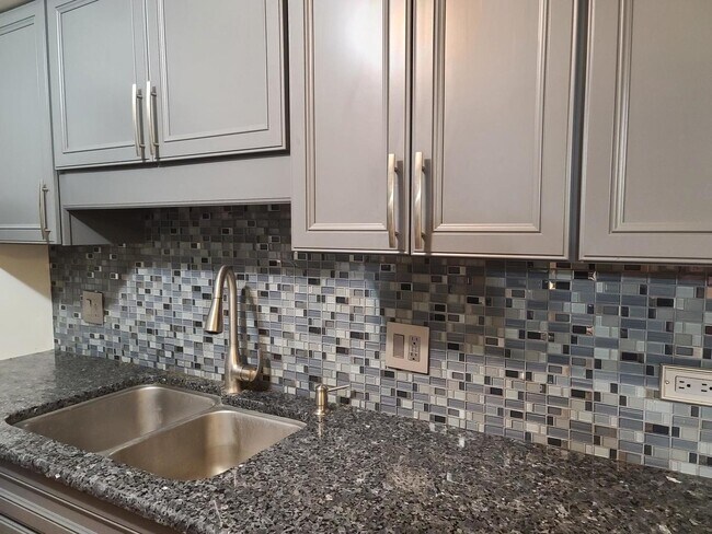 Photo - 817 Oakton St Unit 201