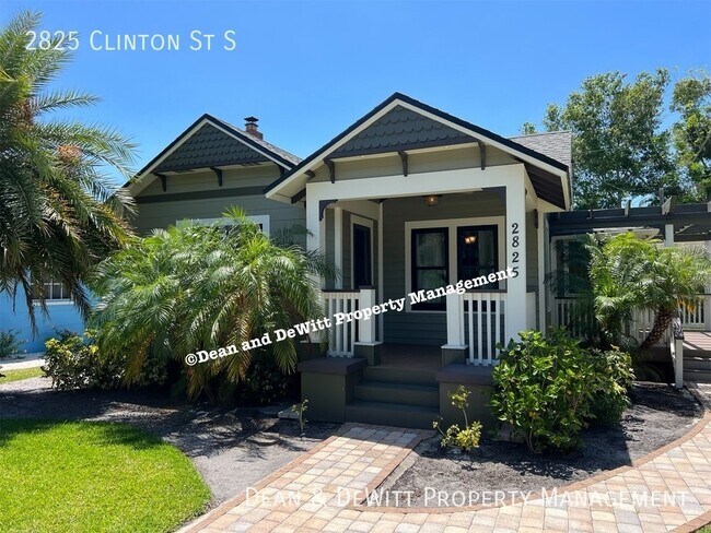 Photo - 2825 Clinton St S Casa