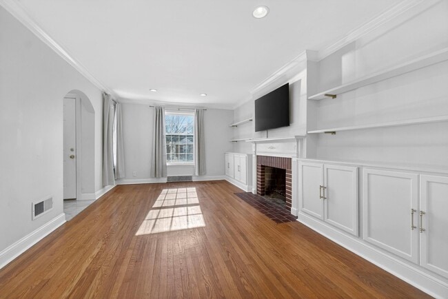 Photo - 8609 Rosalie Ave