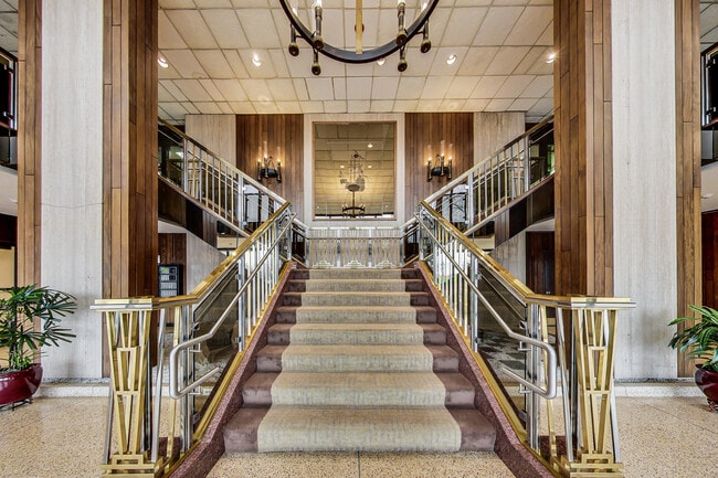 Photo - 3200 N Lake Shore Dr Unit 710