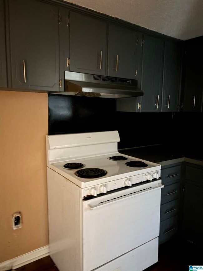 Photo - 1902 Lyle Dr