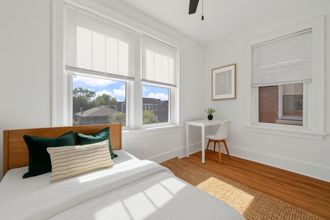 MOSAIC - 729 Westgate - Now Leasing 2027/2028
