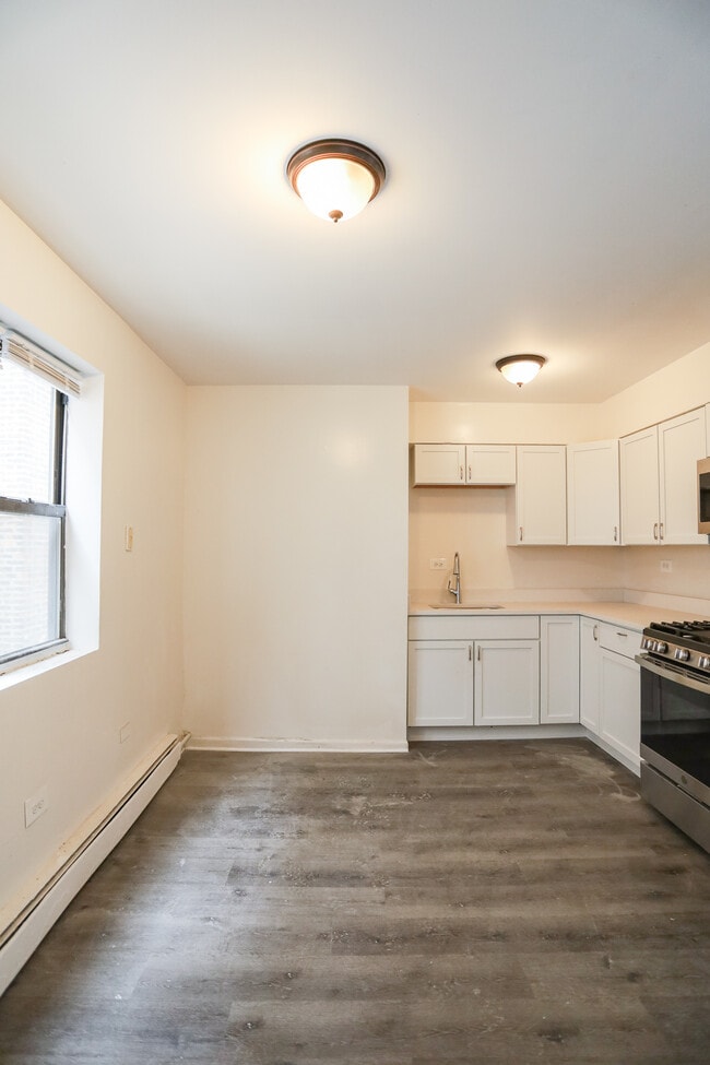 1632 W Pratt Blvd Unit 2S
