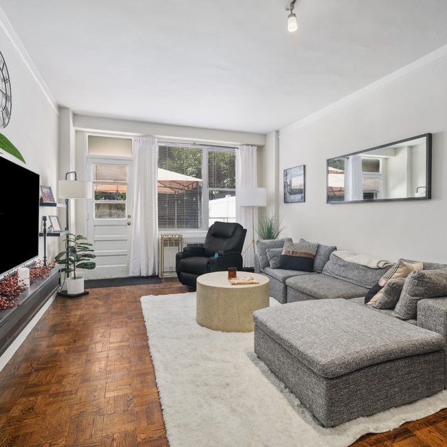 Luxurious UES Living Room - The Ashford NYC Apartments
