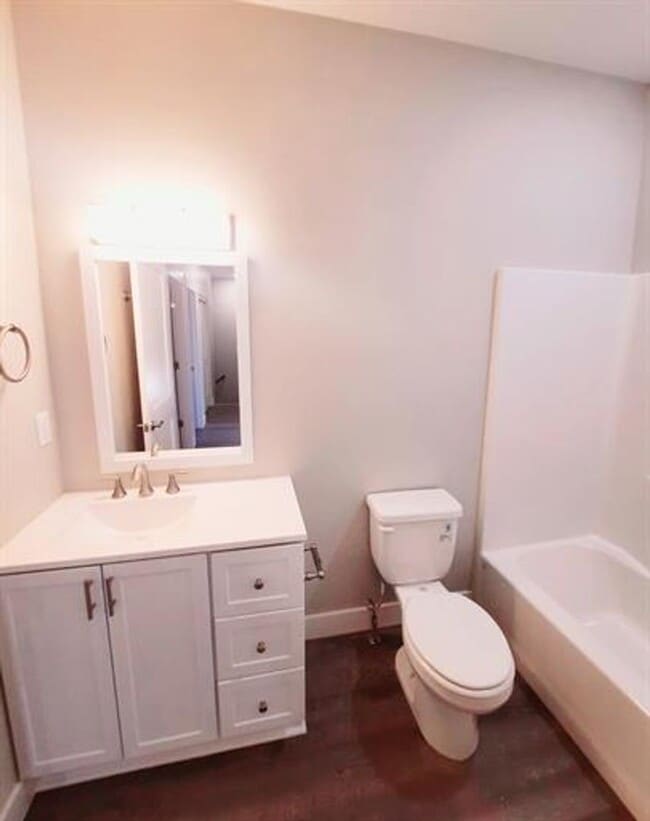 Photo - 3 bedroom, 2 1/2 bath, 1 car townhome $1750.00