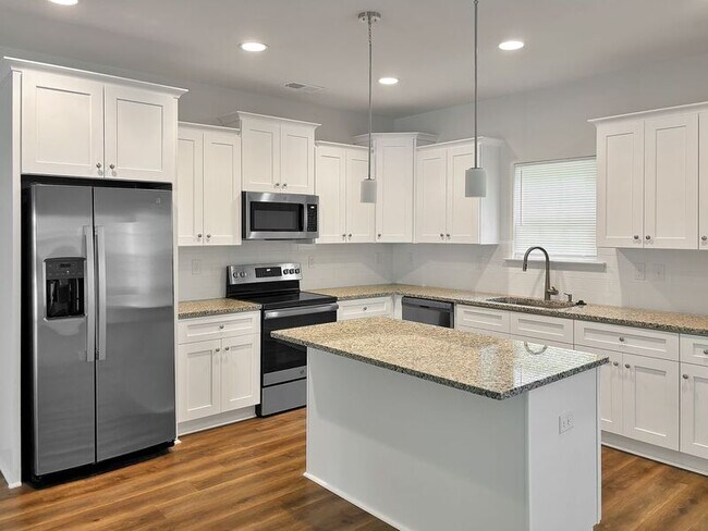 Photo - 3028 Reid Ave