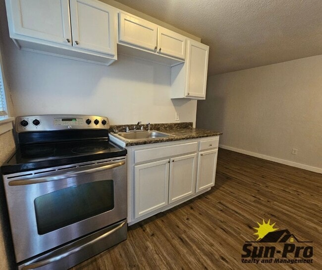 Photo - 708 Georgia St Unit 4