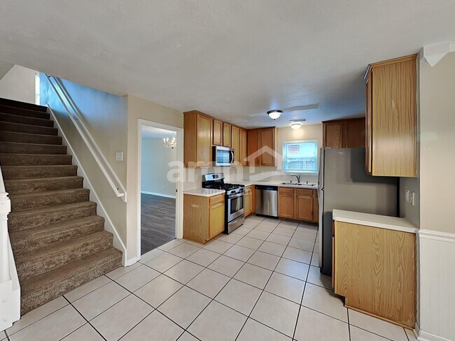 Photo - 26887 Castlecliff Ln