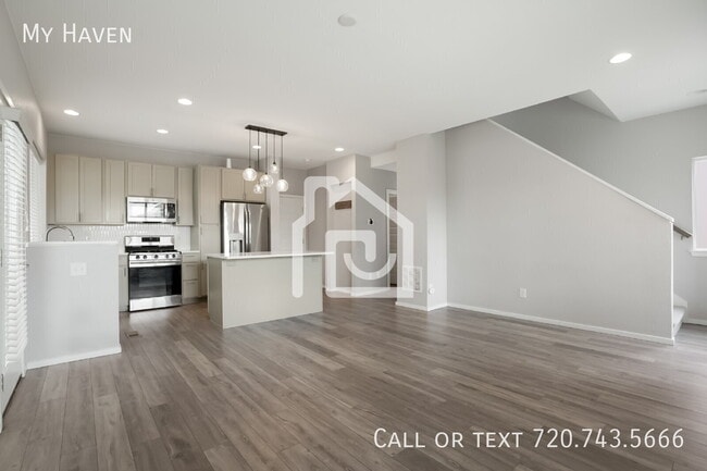 1473 W 67th Ave