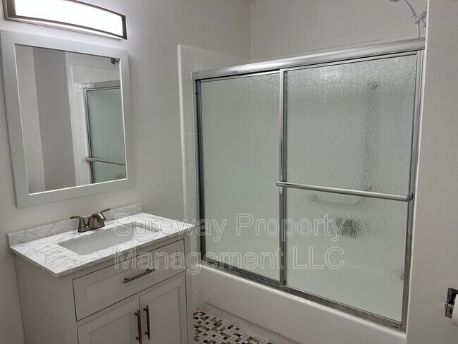 Photo - 134A Buckingham Dr