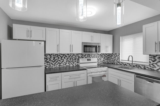 Photo - 6565 Rosemoor St Unit 6565 Rosemoor st