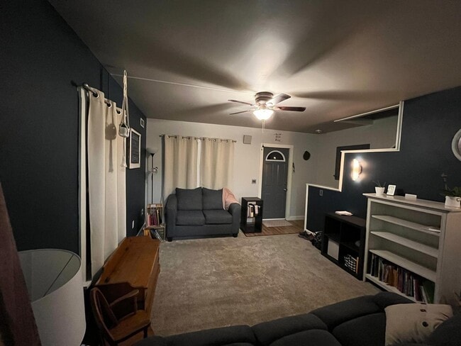 Photo - 429 Ross Ave NW