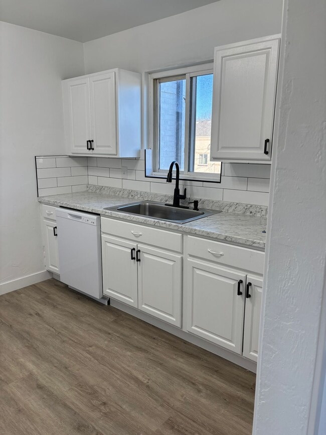 Photo - (PAST) 1520 Wabash St