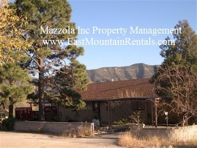 3 Bedroom, 2 Bathroom Home in Carnuel, NM. - 3 Bedroom, 2 Bathroom Home in Carnuel, NM.