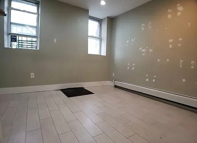 Photo - 98 Harman St Unit 1