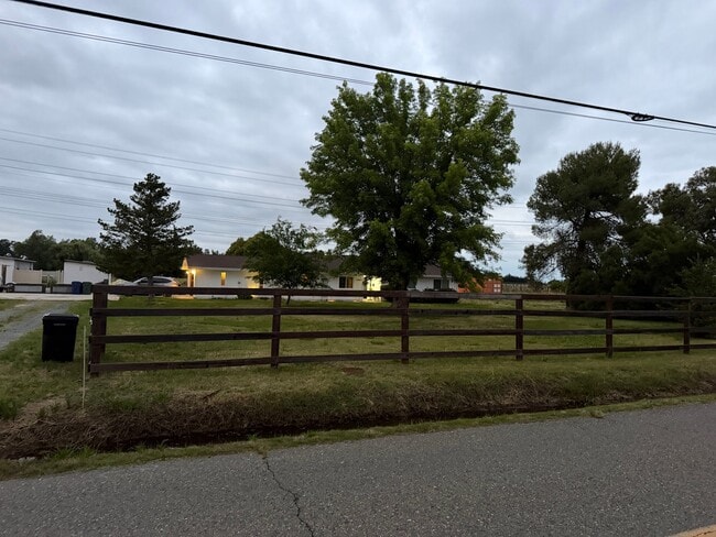 Photo - 12065 Hobday Rd