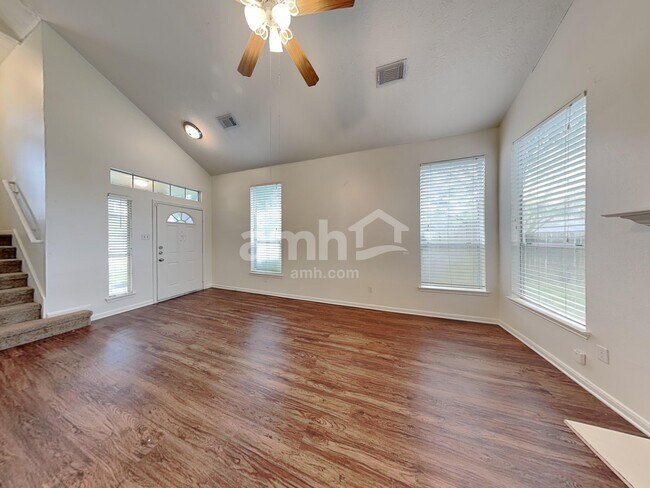 Photo - 9220 Mahan Dr