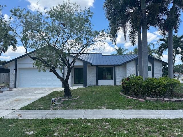 Building Photo - 860 Brightwood Way Rental