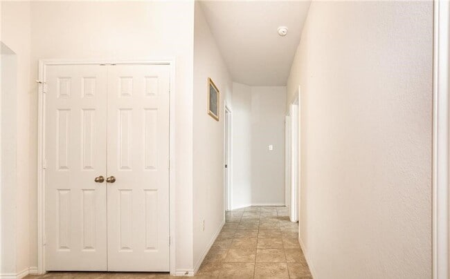 Photo - 4 bedroom 2 bathroom home! Lawncare included!