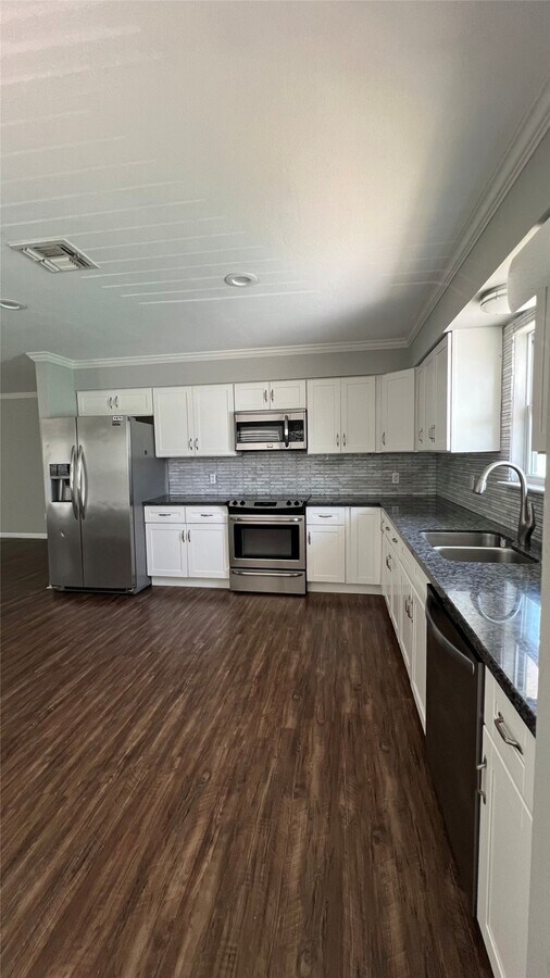 Photo - 5706 Avenue T