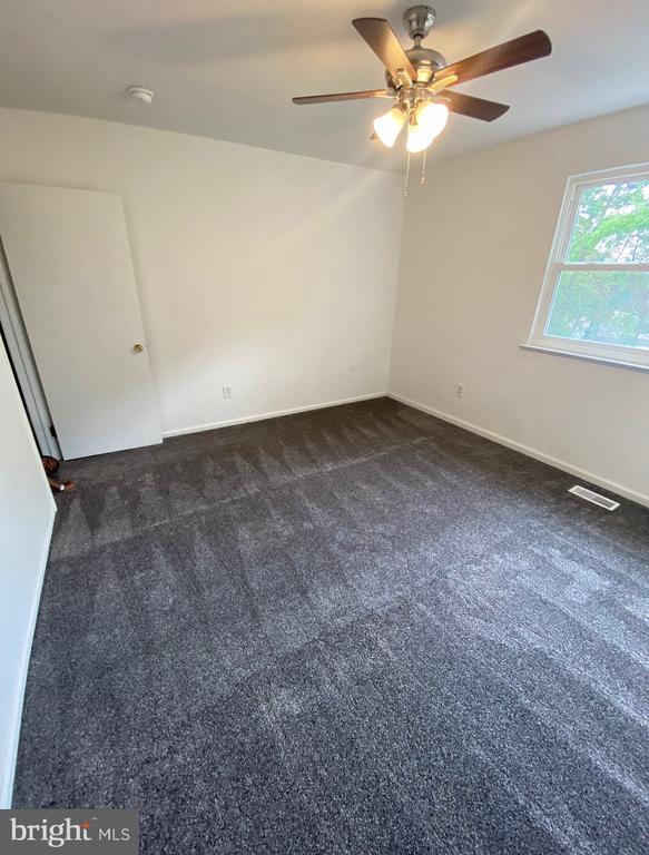 Photo - 615 Jarvis Rd House