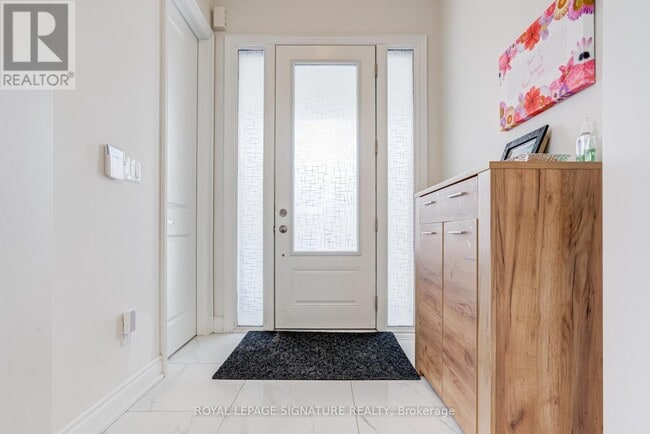 Photo - 71 Maple Fields Cir