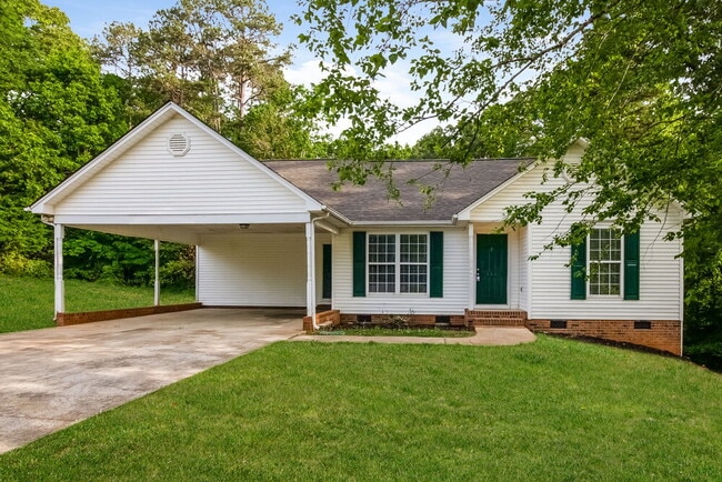 Building Photo - 544 Basswood Way