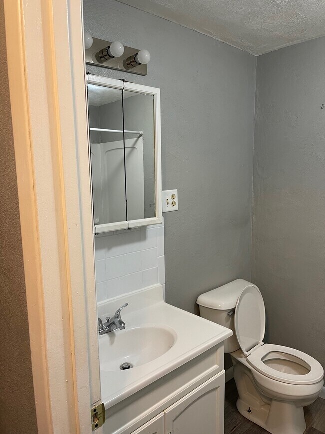 2750 E Phylbeck Ave Apartments For Rent in Terre Haute, IN