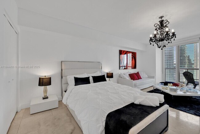 Photo - 475 Brickell Ave Unit 2610