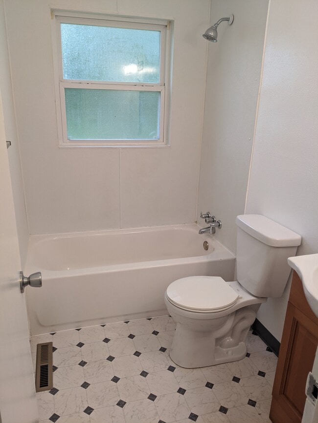 Photo - 4847 S Farm Rd 229