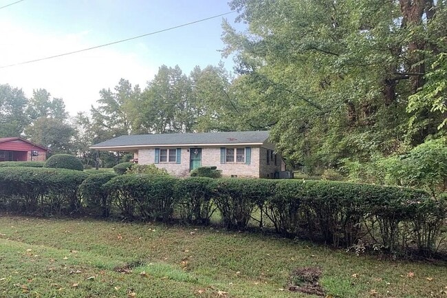 Photo - 956 Ross Rd