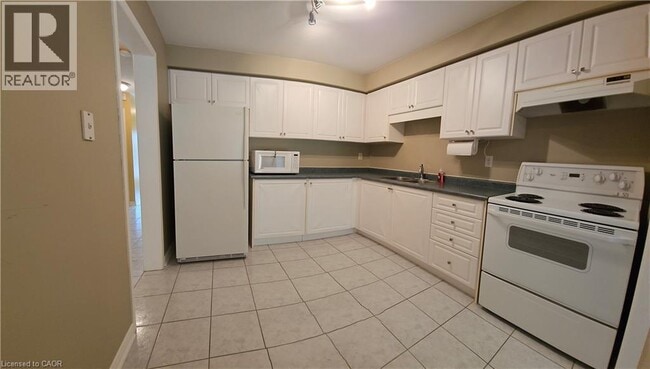 Photo - 1817 Creek Way