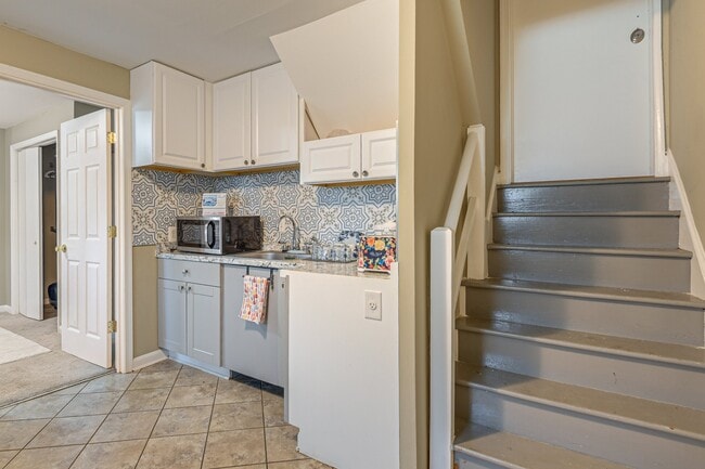 Photo - 5929 Camberly Ave