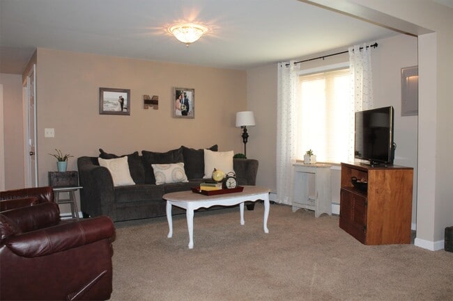Photo - 1810 Longyear Ave
