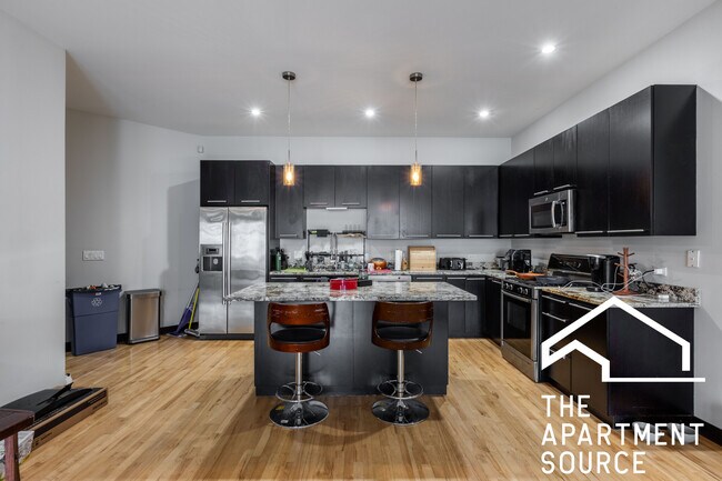 Building Photo - 2349 N Lister Ave Unit 203