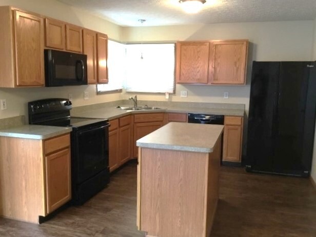 Photo - 6803 Brookstone Dr