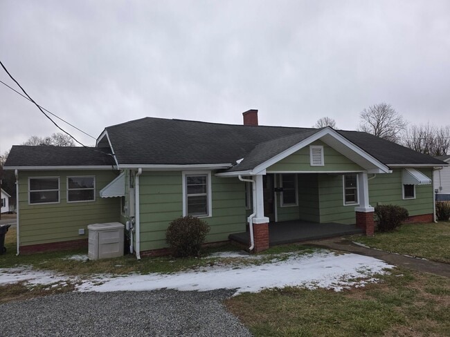 Building Photo - 114 Black Snake Road