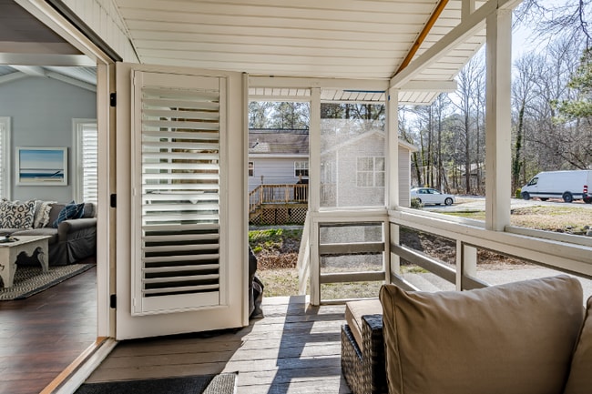 Photo - 15 Footbridge Trail