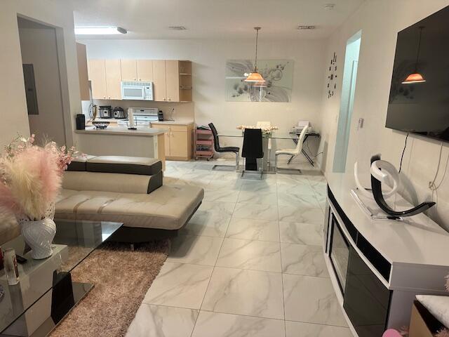 Photo - 3569 Forest Hill Blvd Condominio Unidad 99