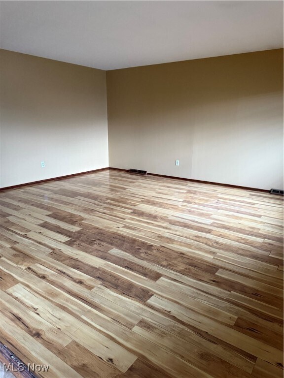 Photo - 15809 Montrose Ave