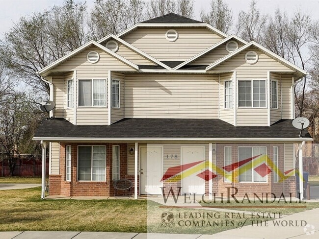 Building Photo - Beautiful 3 Bed 1.5 Bath Townhome in Ogden