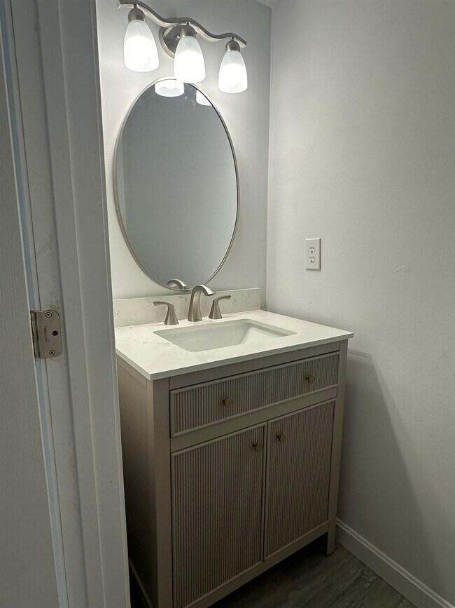 270 Stonebridge Dr Townhome Townhome Rental in Nashua NH