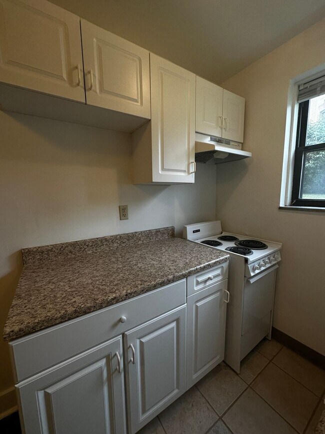 Photo - 3100 Brownsville Rd Unidad 4