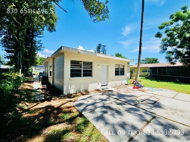 Photo - 830 65th Ave S