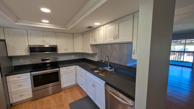 Building Photo - 6110 Whiskey Creek Dr Unit 217 Rental