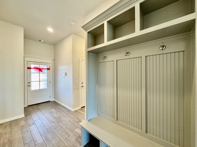 Photo - 16220 Marsha Dr