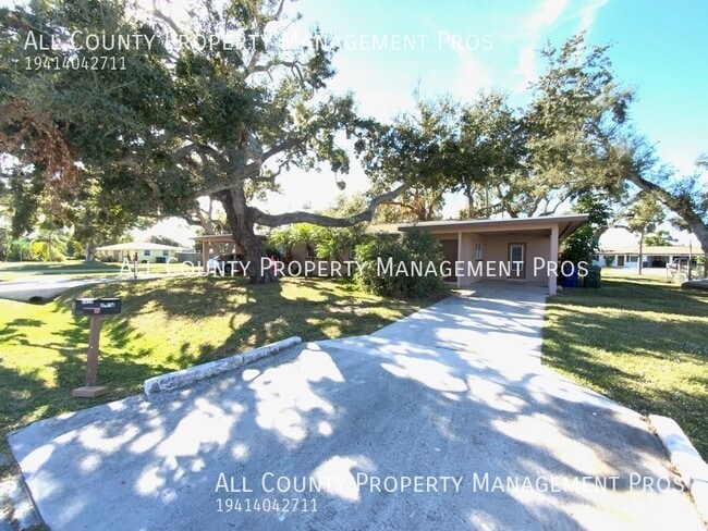 Building Photo - 5820 Murdock Ave