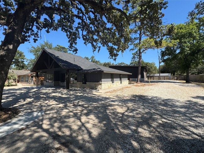 Photo - 12518 Mile Dr