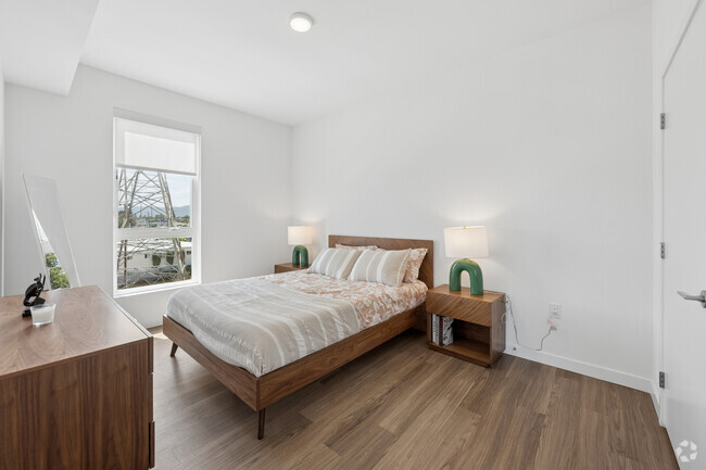 1BR, 1BA - 714SF - Bedroom